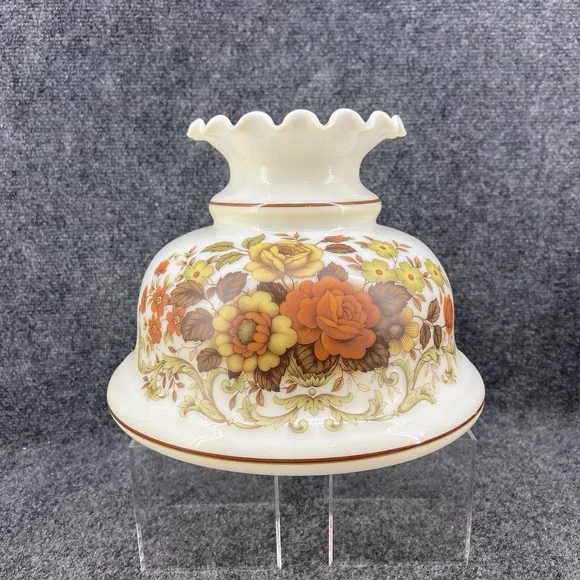 QUOIZEL Milk Glass Brown Floral 8.75