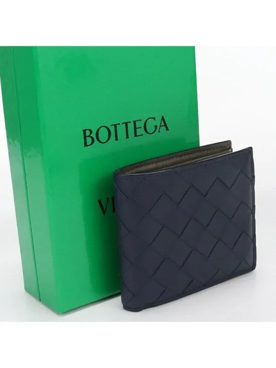 Bottega Veneta Intrecciato Bifold Wallet Leather
