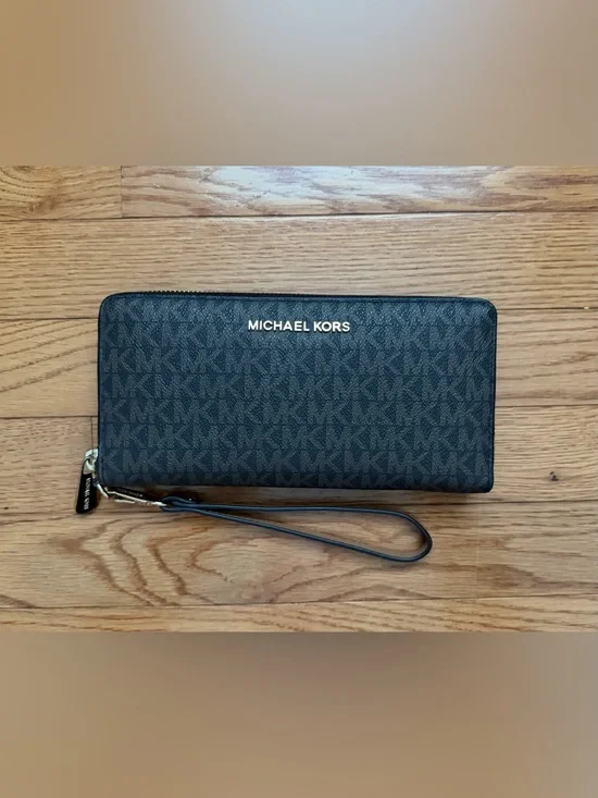 Michael Kors Black Signature Print Wristlet Wallet