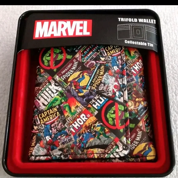 Marvel Universe Multi Comic Covers Trifold Wallet & Collector Tin NEW NOS 2018