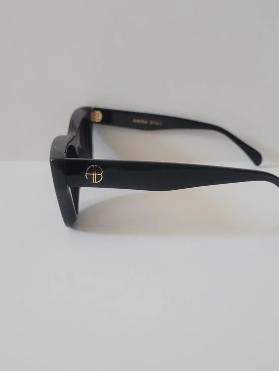 NWOT ANINE BING Verona Sunglasses