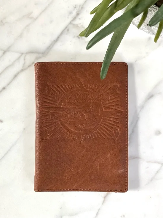 BANANA REPUBLIC- Heritage Embossed Brown Leather Passport Cover Wallet