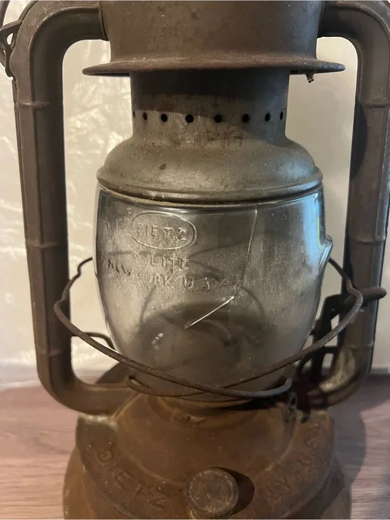 Rustic Brown Oil Lantern - Brown