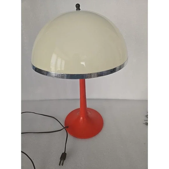 Vintage Mid Century Modern Plastic Mushroom Table Lamp Retro 1960's