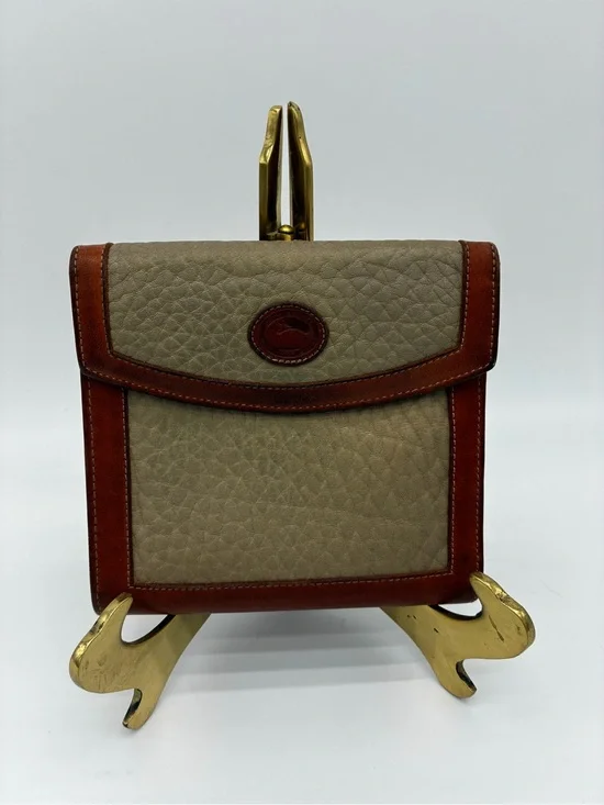 Vintage Dooney & Bourke All Weather Leather Wallet Bifold Kiss Lock Coin USA