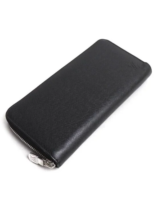 Louis Vuitton Zippy Wallet Horizontal Taiga Black