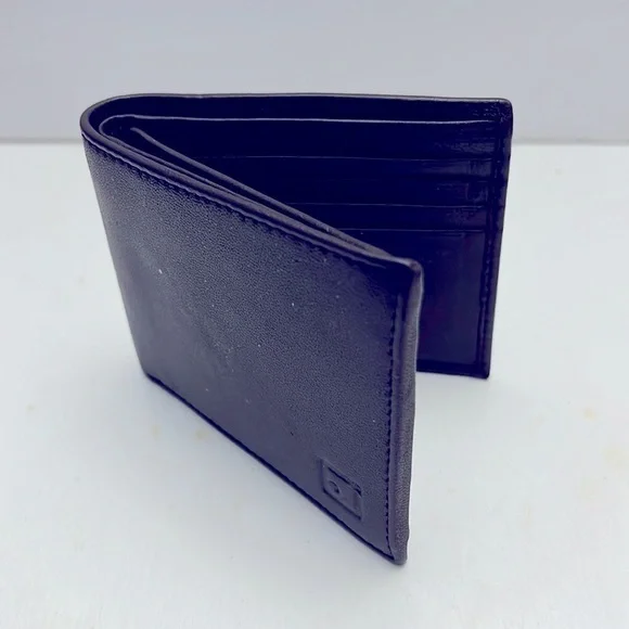 Stone Mountain Genuine Leather Men’s Tri Fold Wallet