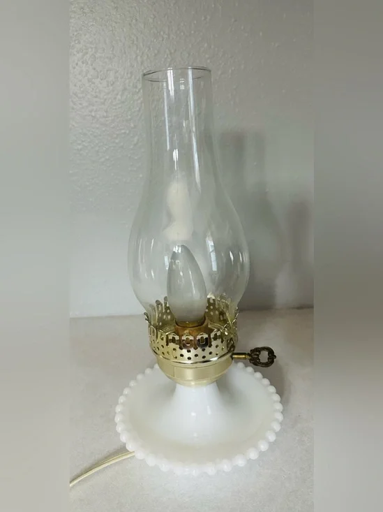 VTG Milk Glass Hobnail Lamp Electric Underwriters Laboratories Beaded glass Top