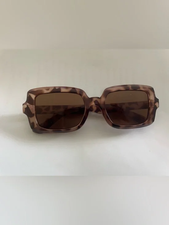 Tortoiseshell Square Frame Sunglasses - Brown Lenses