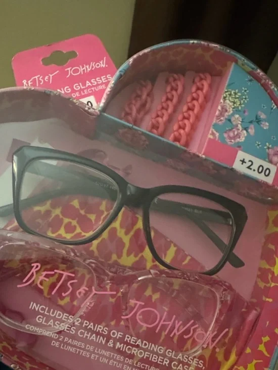 Betsey Johnson Black Reading Glasses with Pink Case and Chain