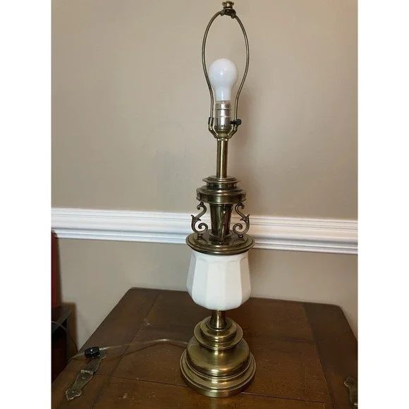 Vintage Brass And Ceramic Lamp 31