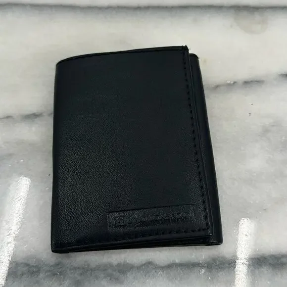 NWT Umo Lorenzo black soft leather wallet
