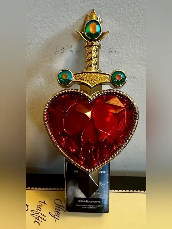 Evil Queen Pierced Heart Scent Control Nightlight Wallflower Plug