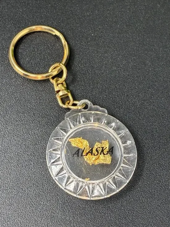 Alaska Souvenir Keychain Acrylic keychain filled with gold flakes - Lightweight
