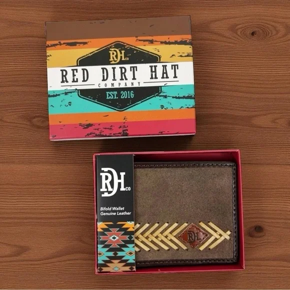 Red Dirt Hat Company Leather Bifold Wallet NWT