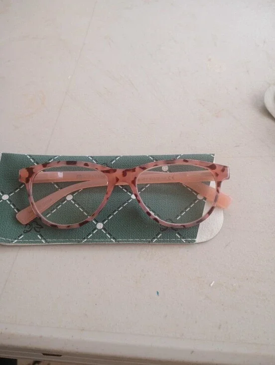 Tortoiseshell Pink Round Reading Glasses