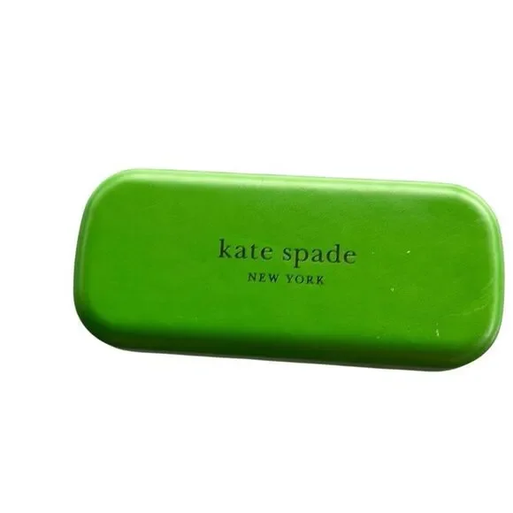 Kate Spade eyeglass case very good condition. Super cute.