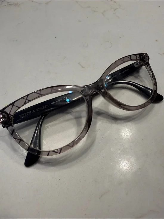 Bottega Veneta Translucent Taupe Geometric Cat-Eye Glasses