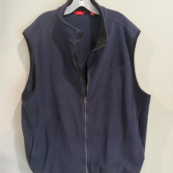 Izod Men's Dark Blue Fleece Vest‎