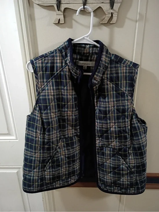 croft & barrow Navy, Cream and Green Plaid Quilted Vest