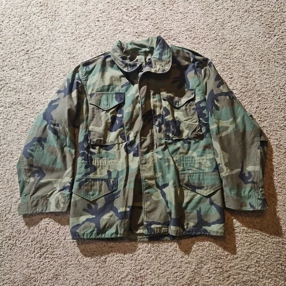 US Army Cold‎ Weather Field Jacket Woodland Camo Men's Medium Regular