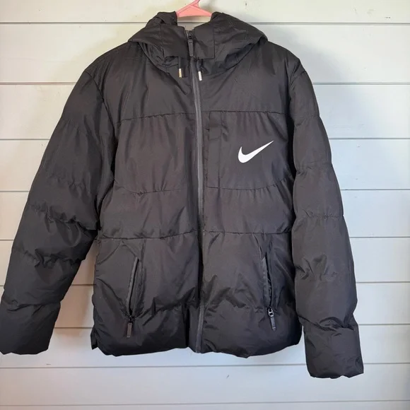 Black No brand puffer coat men’s‎ size small