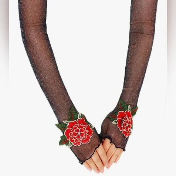 Elegant Black Floral Embroidered Arm Sleeves‎
