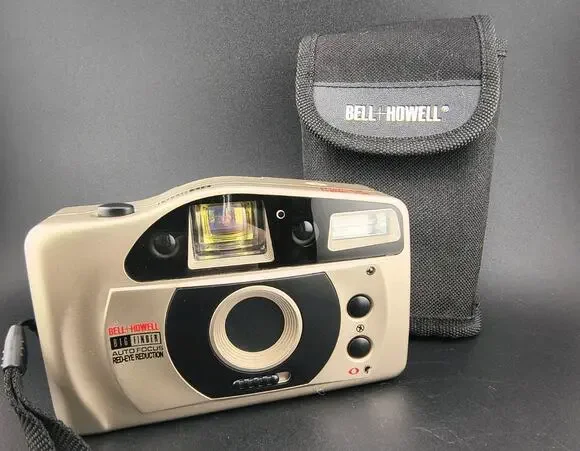 Bell & Howell Big Finder 35mm Camera w/ Case Tested