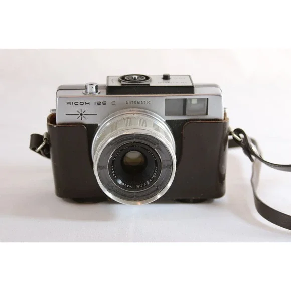 Ricoh 126 C Automatic Film Camera Rikenon 40mm f2.8 Lens Silver Japan Vintage