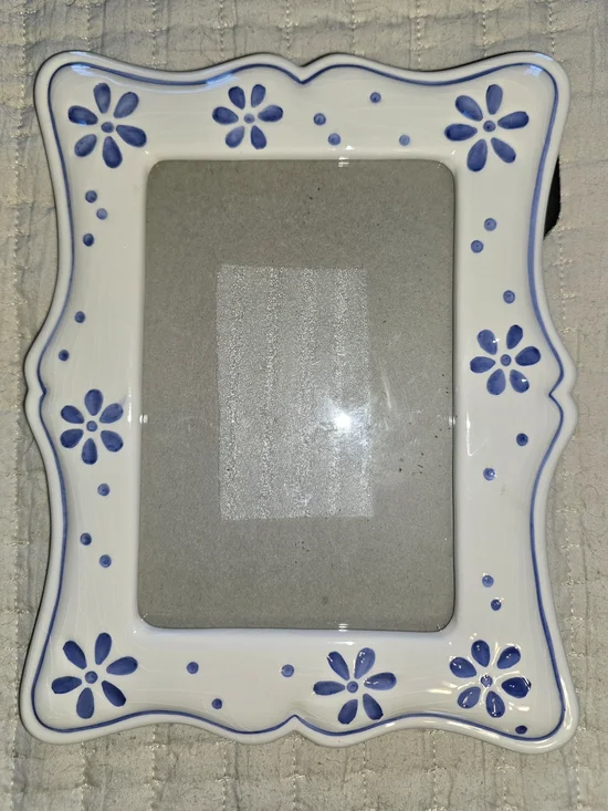 Fetco 1990's Vintage White Ceramic Photo Frame with Blue Floral Motifs