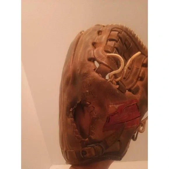 Rawlings Vintage Leather Baseball Glove