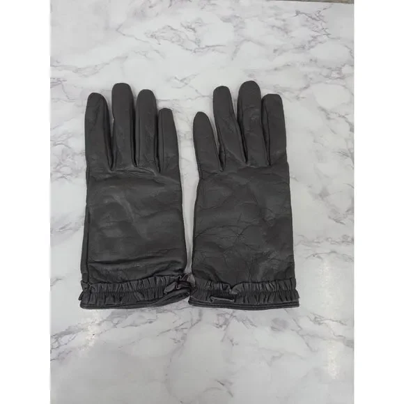 Banana Republic Gray Leather Driving Gloves With Ruffled Cuff Wool Lining