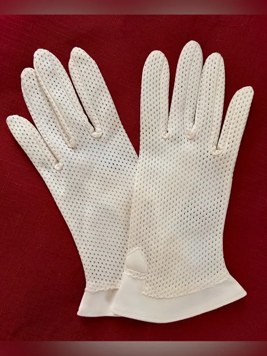 Deadstock Vintage 1950s KAYSER Cream Nylon Mesh Gloves Size 7.5