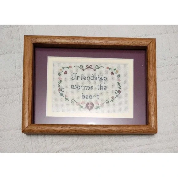 VTG 4 x 6 Friendship Warms The‎ Heart Needlepoint Framed Picture