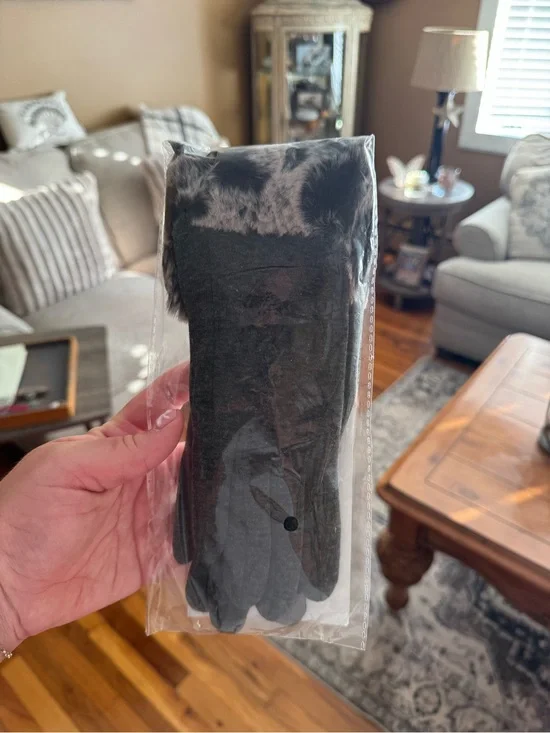Black Faux Fur Trim Winter Gloves