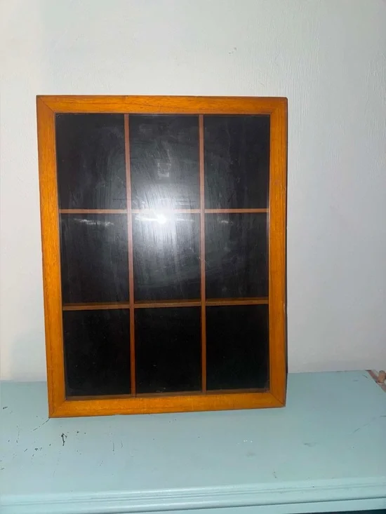 Shadow box frame