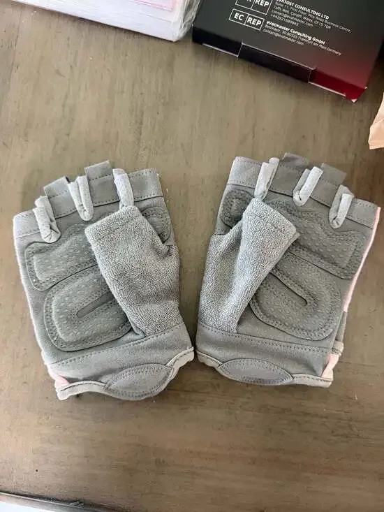 VINSGUIR Women's Breathable Half-Finger Workout Gym Gloves