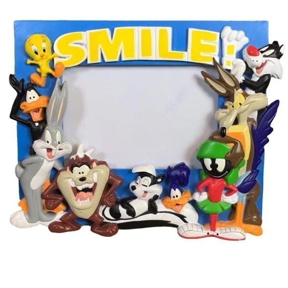 Vintage Warner Brothers Studio Store Looney Tunes 3-D picture frame
