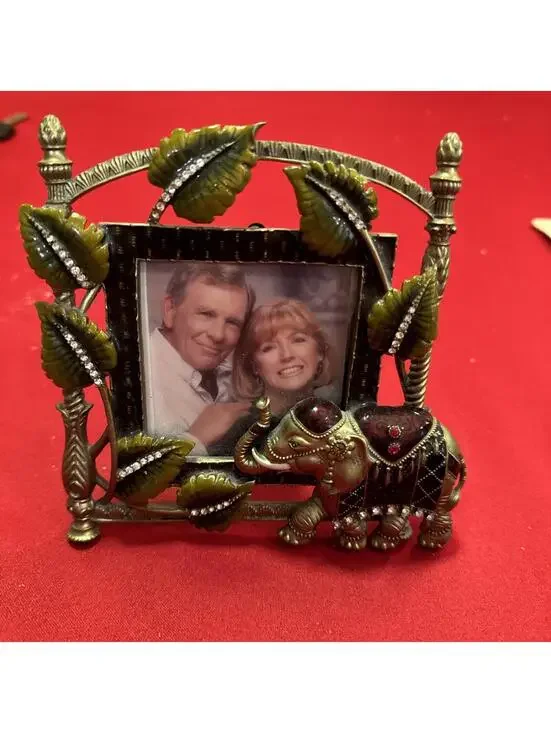 Hobby Lobby Elephant Jungle Enamel Metal Picture Frame Rhinestones 3x3