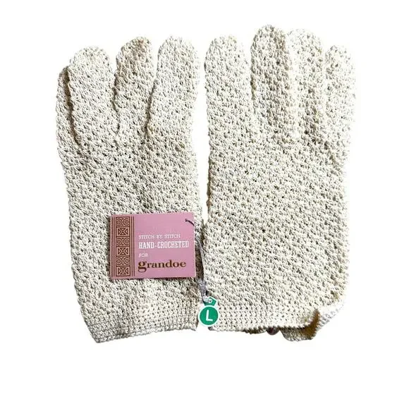 Vintage Grandoe Crochet Gloves L Pearl Closure Made in Italy Carrie Bradshaw