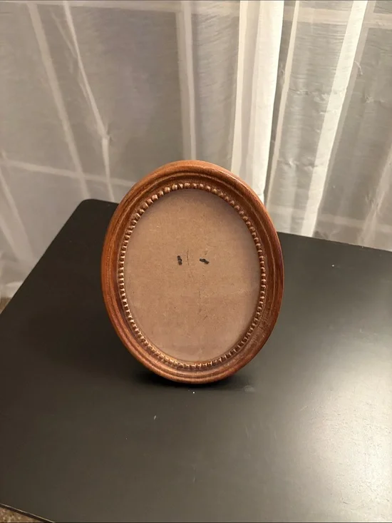 Classic Oval Wood Picture Frame in Warm Brown Magnolia