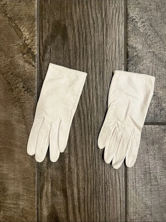 Vintage Classic White Leather & silk Gloves