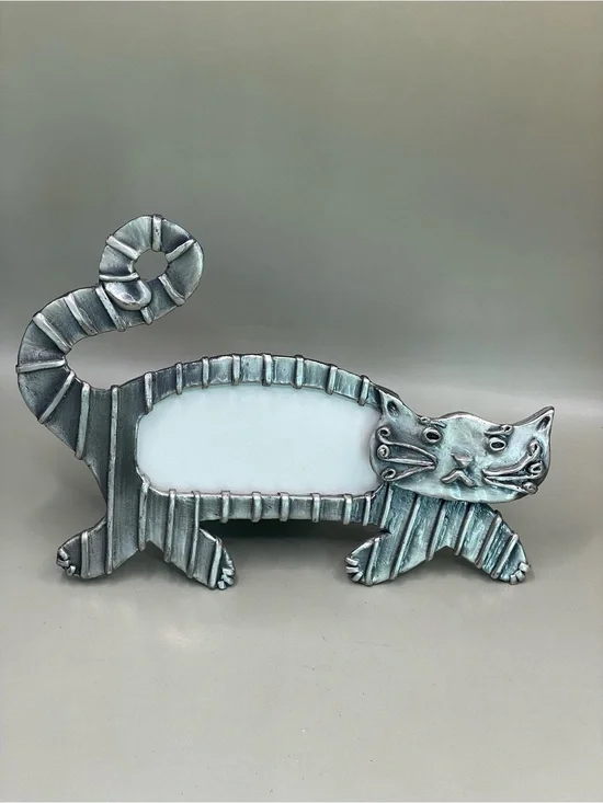 Vintage 1997 Metal Pewter Cat Frame By Ashleigh Manor Kitten Taiwan 3x1.5”