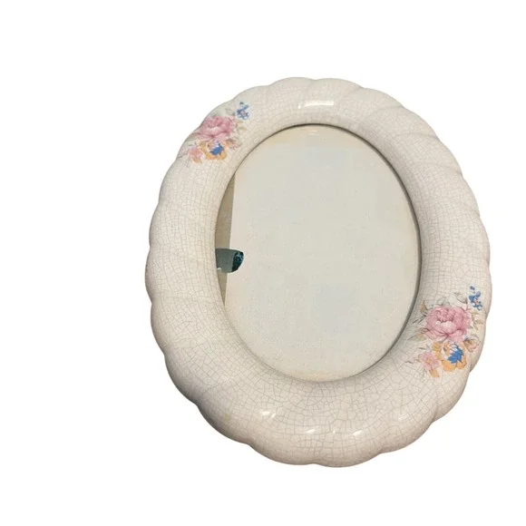 Vintage Oval Picture Frame Shabby Chic White Floral Scalloped Ceramic 1990s OS
