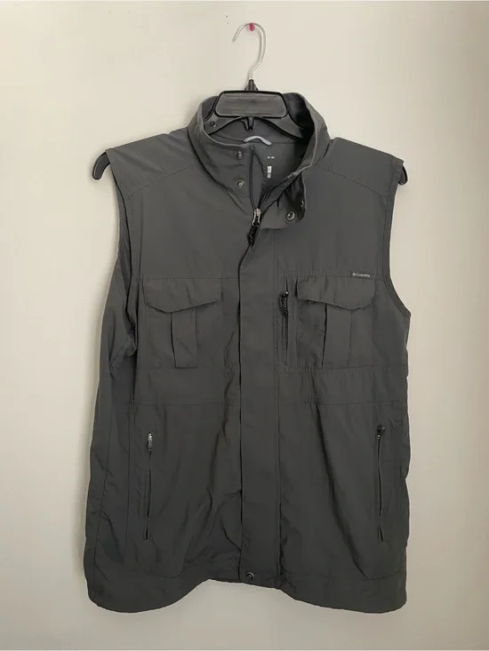 Columbia Fishing Vest Men’s Large Gray Utility Pockets Omni Shade Outdoor