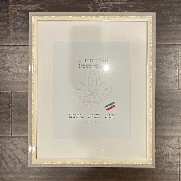 Natalini NWT Made in Italy Gray Pearl Wall Frame, 16x20”