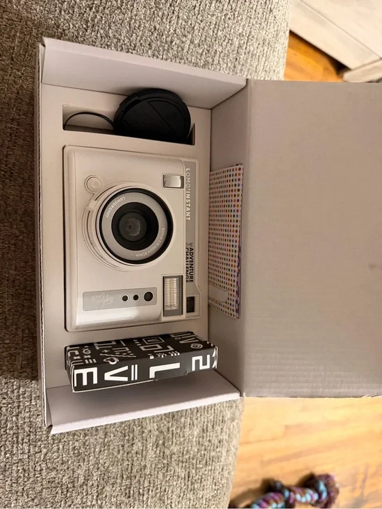 White Lomo'Instant Adventure Camera with Accessories