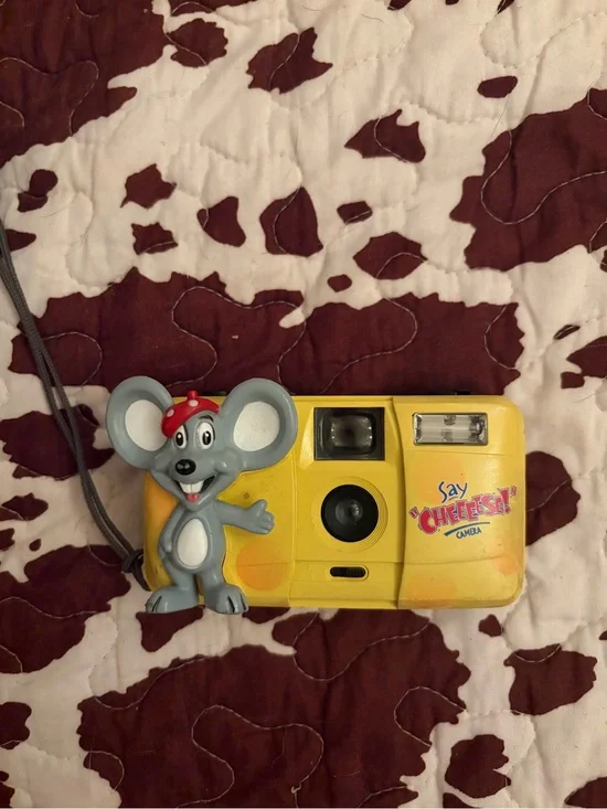 Yellow 'Say Cheese!' Novelty Camera with Mouse Charm