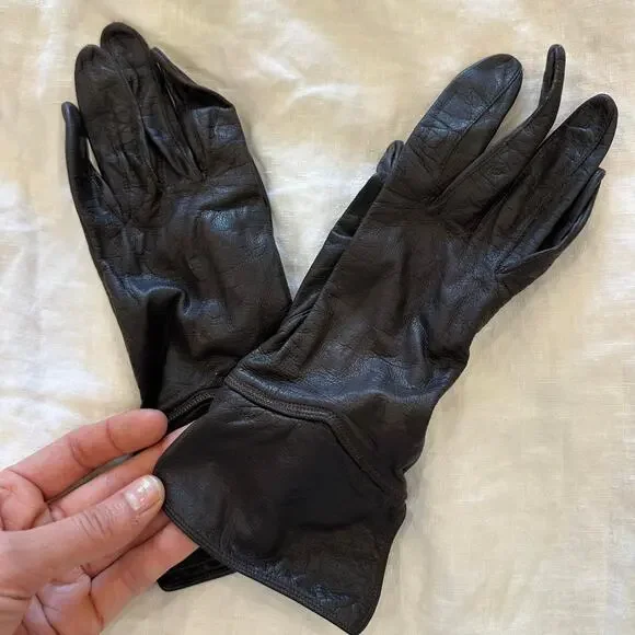 Vintage Dark Brown Leather Gloves Snap Cuff Detail