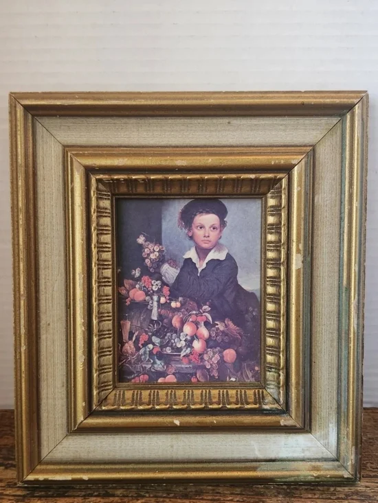 Gold Decorative Picture Frame with Ornate Inner Trim